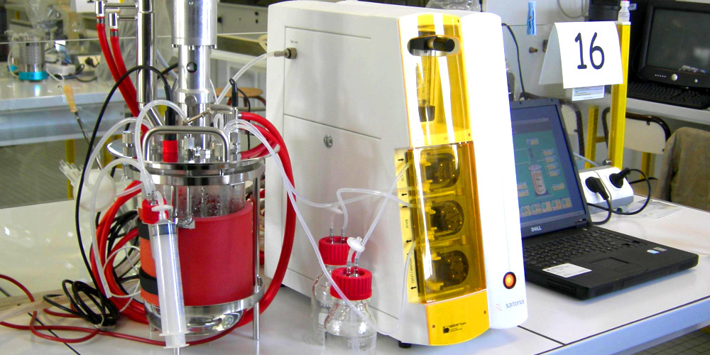 Bior&eacute;acteur pilote de paillasse, lyc&eacute;e Paul Eluard de St-Denis (photo A.Gaudin)